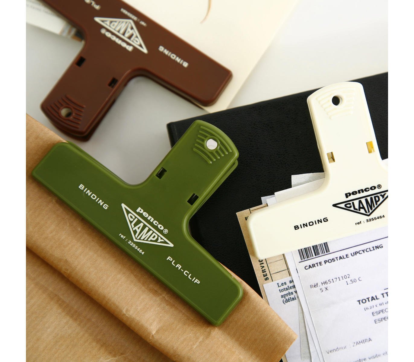 Pinza de plástico Azul – Plastic Clip Navy. - Imagen 6